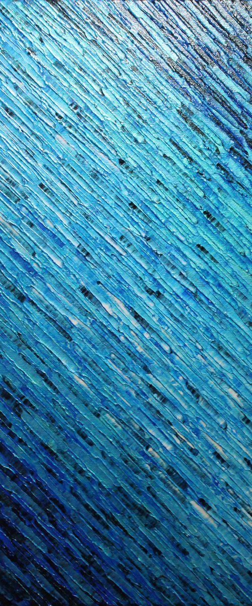White pearly blue knife texture by Jonathan Pradillon