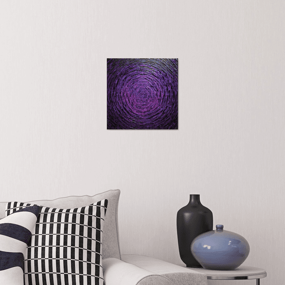 Purple concentric shine