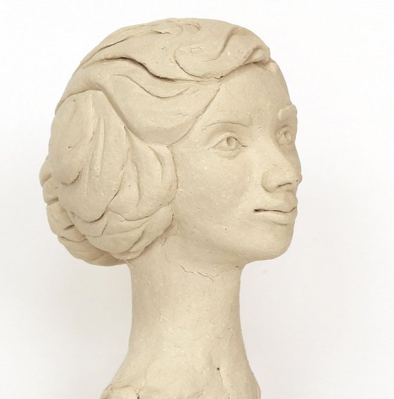 Melody: ceramic portrait sculpture