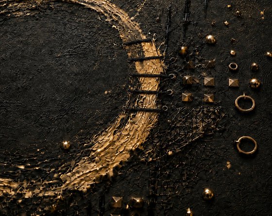 BDSM Abstract in Gold