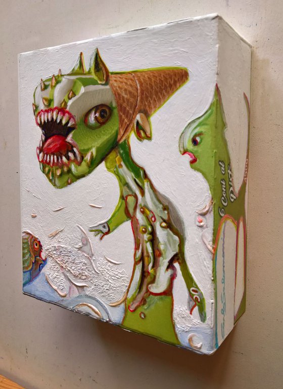 - PISTACHIO MONSTERS - ( 20 x 17 x 6,5 cm )