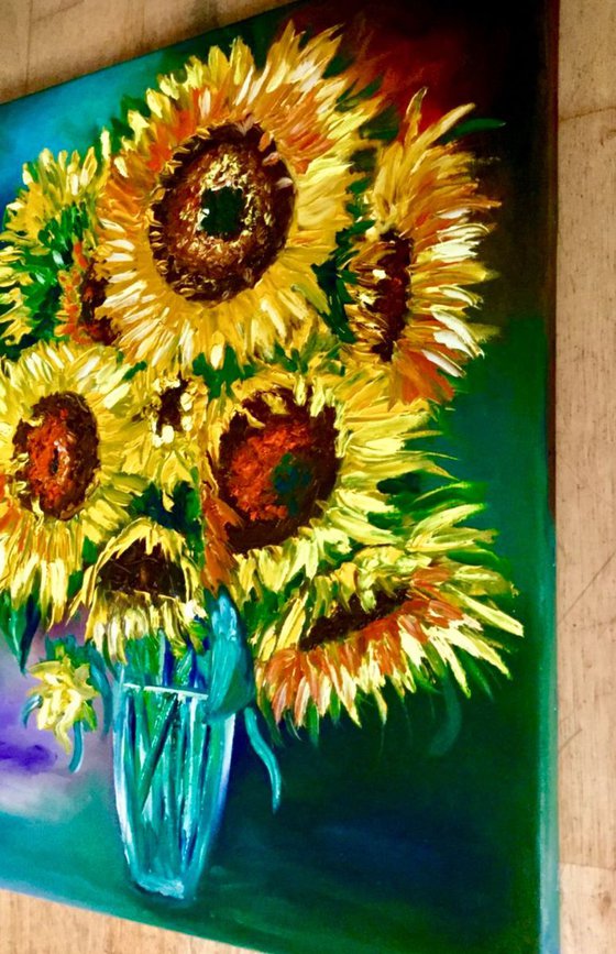 Bouquet of sunflowers in a vase.