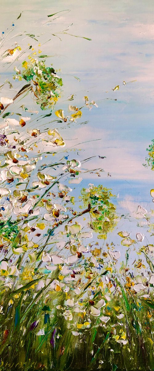 WIND HUNTING -  Field. Flowers. Spring. Wind. Blue sky. Wildflowers. Daisies. Cornflowers. Grass. Landscape. Walk. Smell. Exciting. by Marina Skromova