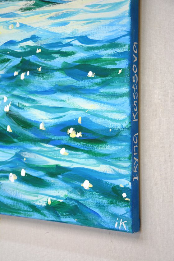 Fabulous gentle sea.