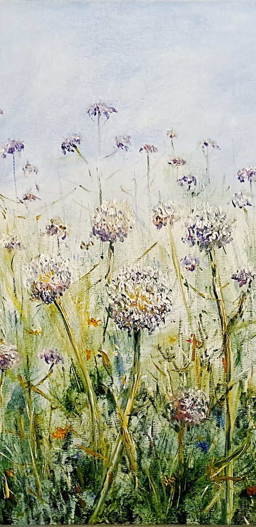 Ornamental garlic by Arturas Slapsys