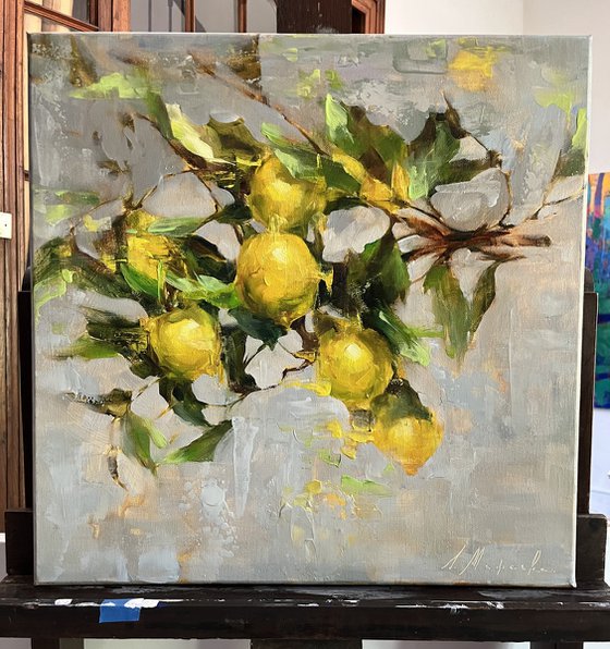 BRACH WITH LEMONS