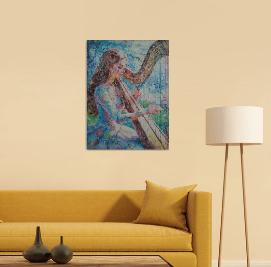 Playing a harp (n.705)