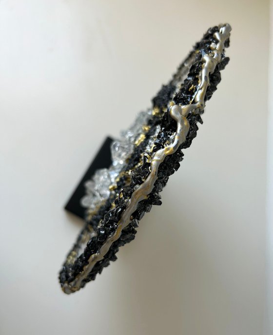 Geode Slice  Black & Gold