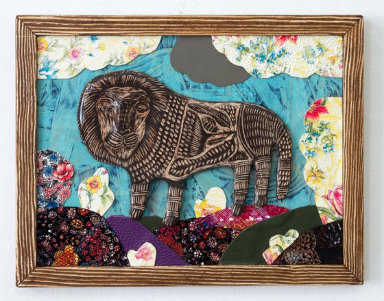 Ceramic panel "Lion" 32.5x25.5x2 cm