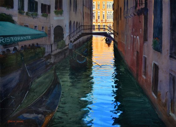 Glimmer of Venice