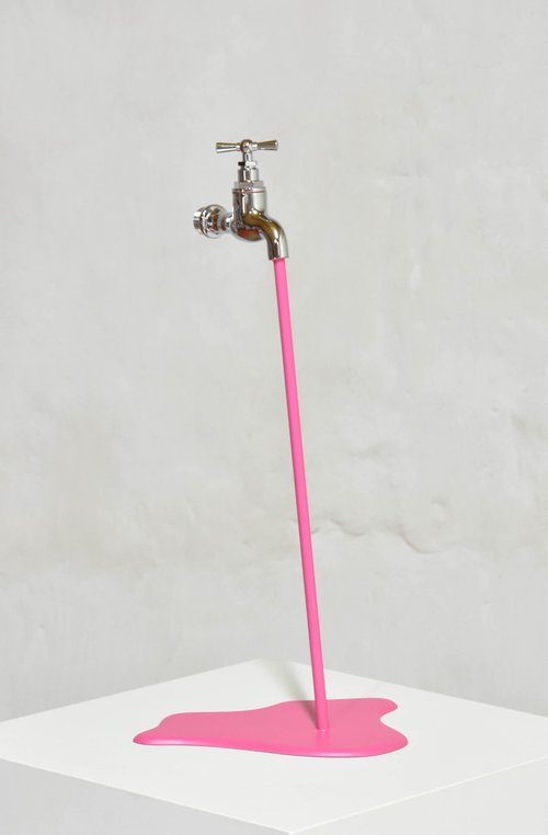 Le liquide rose by Yannick Bouillault