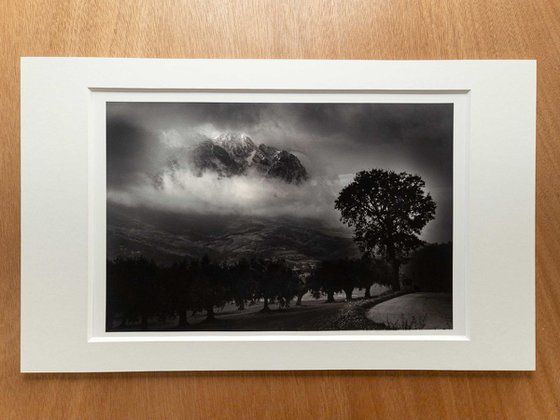 Monte Camicia - 30x40 cm Handmade Darkroom Print