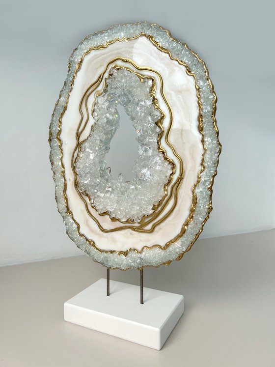 3D Geode Slice Luxiry White & Gold