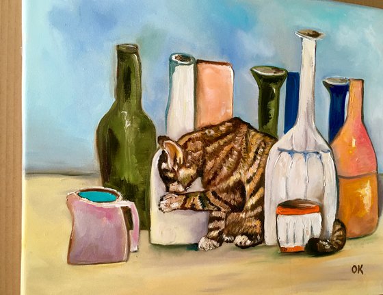 Troy The Cat and Giorgio Morandi vases and bottles