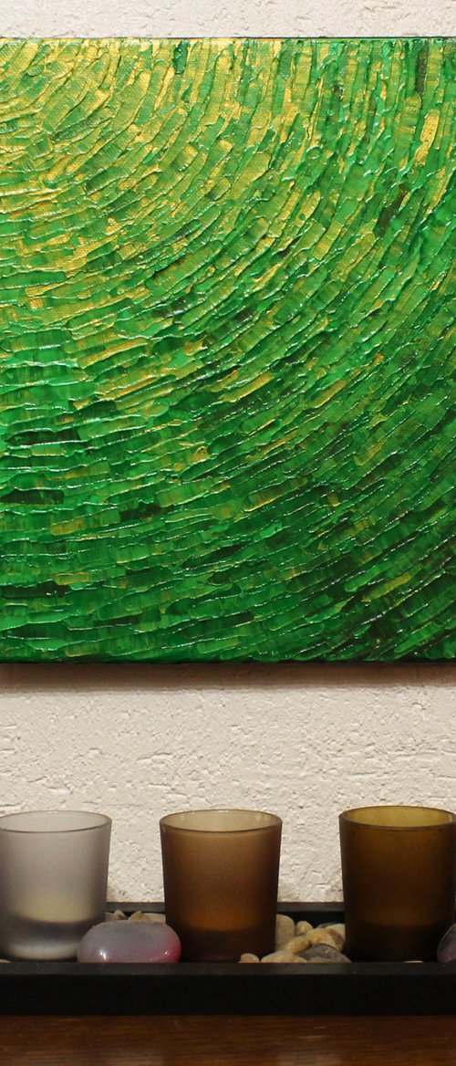 Quarter of verdant shine by Jonathan Pradillon