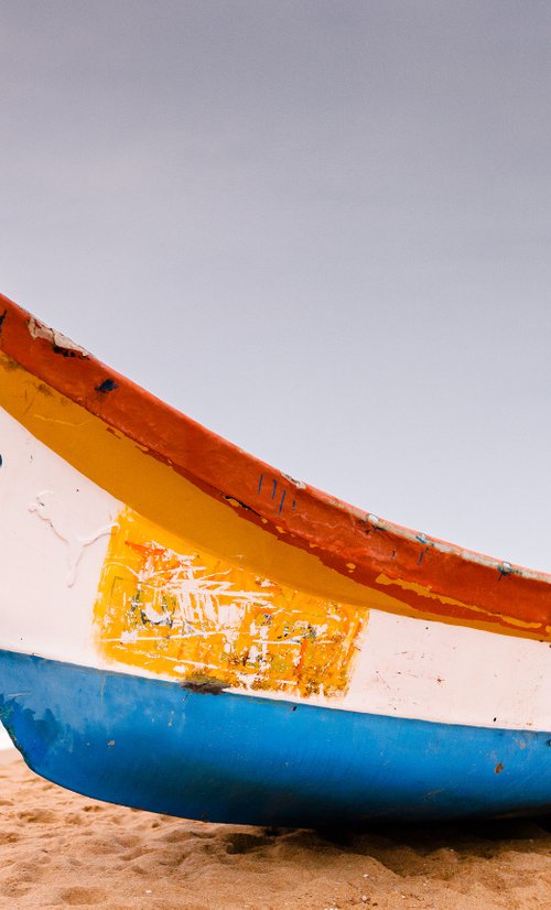 Fishing Boat, Mamallapuram Beach by Tom Hanslien