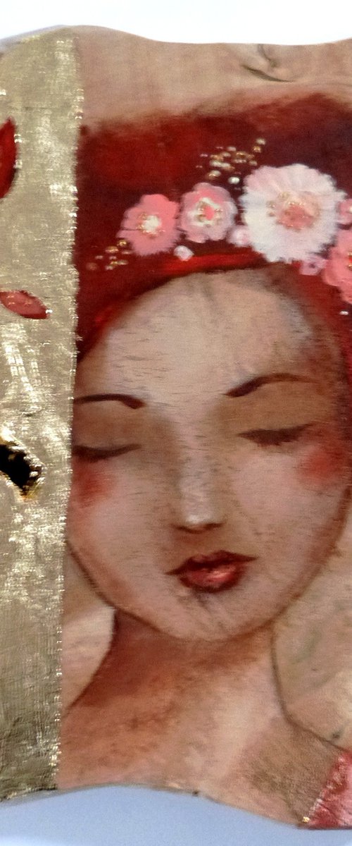 Tender dreams.Portrait of a dreamy woman on wood, teak piece by Loetitia Pillault