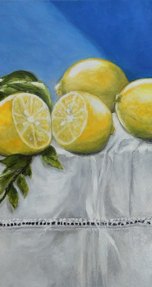 When life gives you lemons... by Graciela Castro