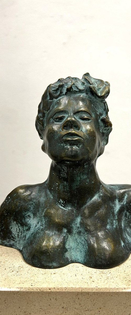 Bust of Woman by Paula Berteotti