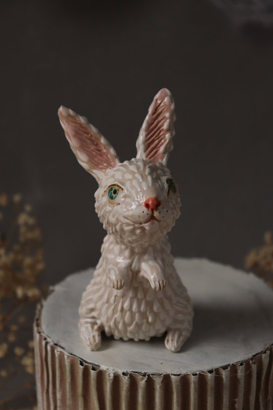 Rabbit. Tiny sculpture by Elya Yalonetski