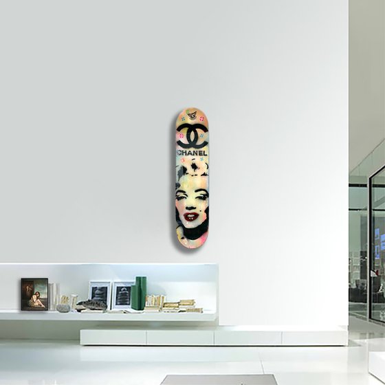 Marilyn Skateboard