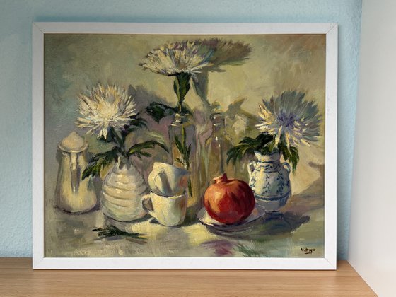 An arrangement in white