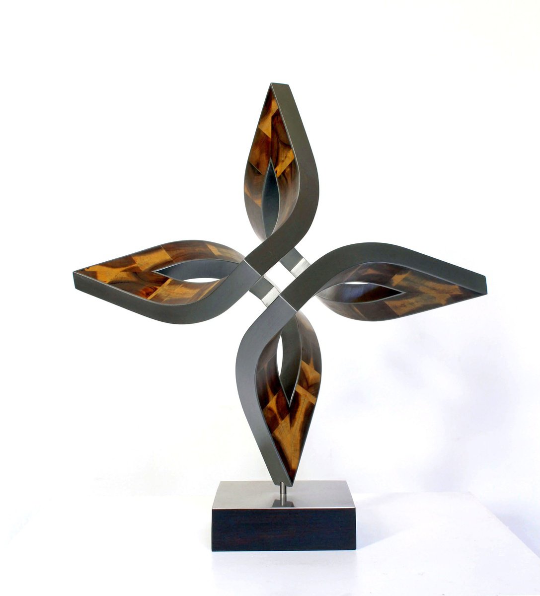 Abstract Sculpture By Nikolaus Weiler, 15 X 17", Schwingende Entfaltung, Original Artwork