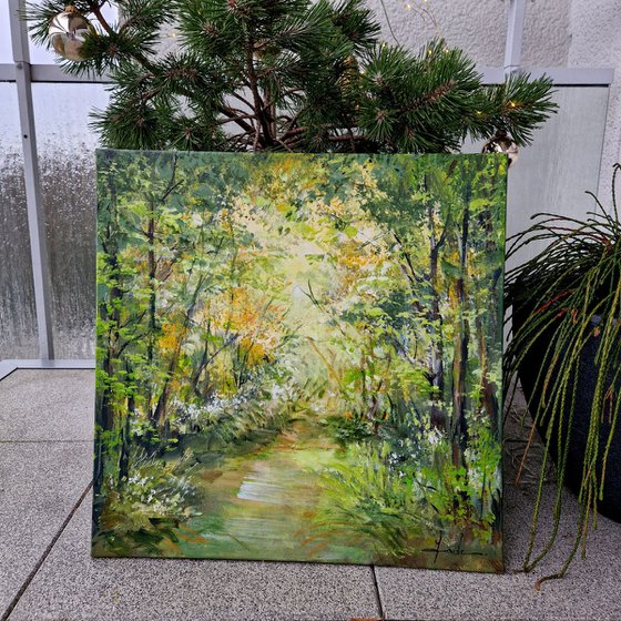 Between Leaves and Light