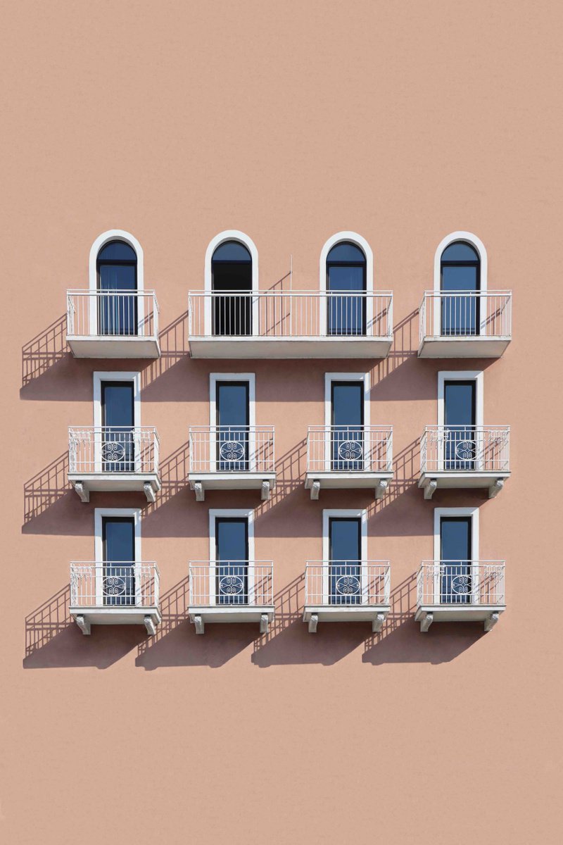 Mediterranean facade by Marcus Cederberg