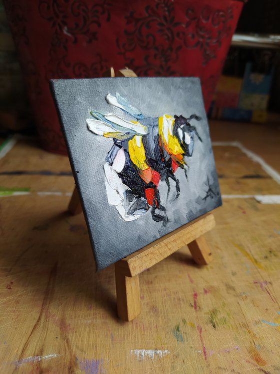 Small bumblebee - small painting, oil painting, postcard, bumblebee, bumblebee oil, painting, gift, gift idea, insects