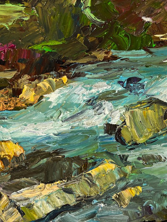 The River Flows through the Mountains