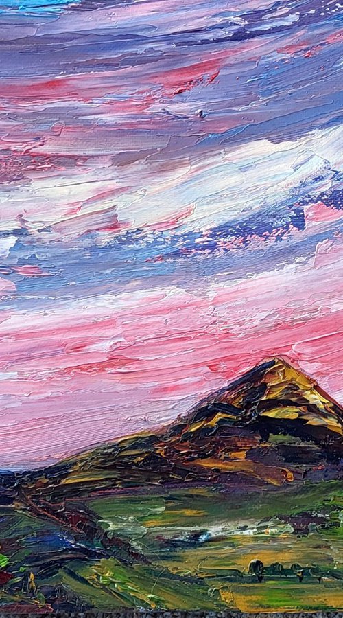 Sugarloaf Aurora by Niki Purcell