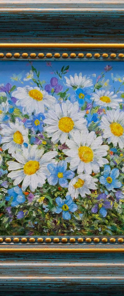 Summer Daisies by Anastasia Woron