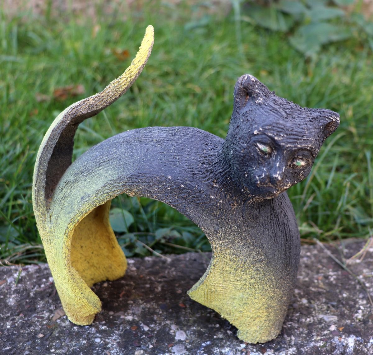Ceramic cat by Gallery Sonja Bikic