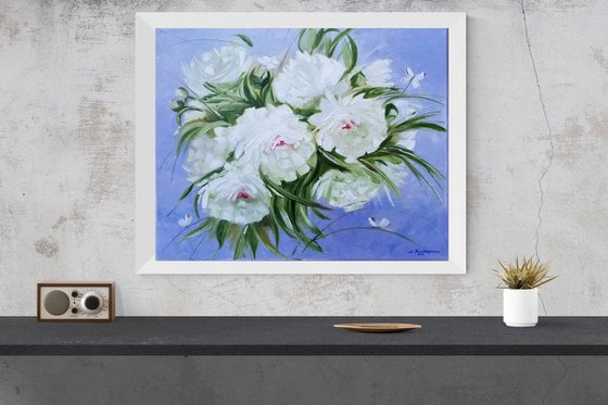 White Peonies. Original Oil Painting on Canvas. Performed in trendy palette knife technique. 16" x 20". 40,6 x 50,8 cm. 2019.