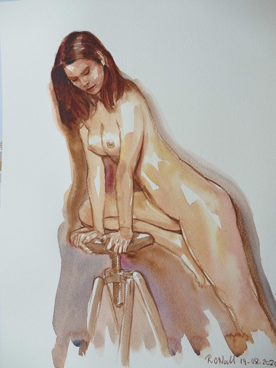 female nude Kneeling