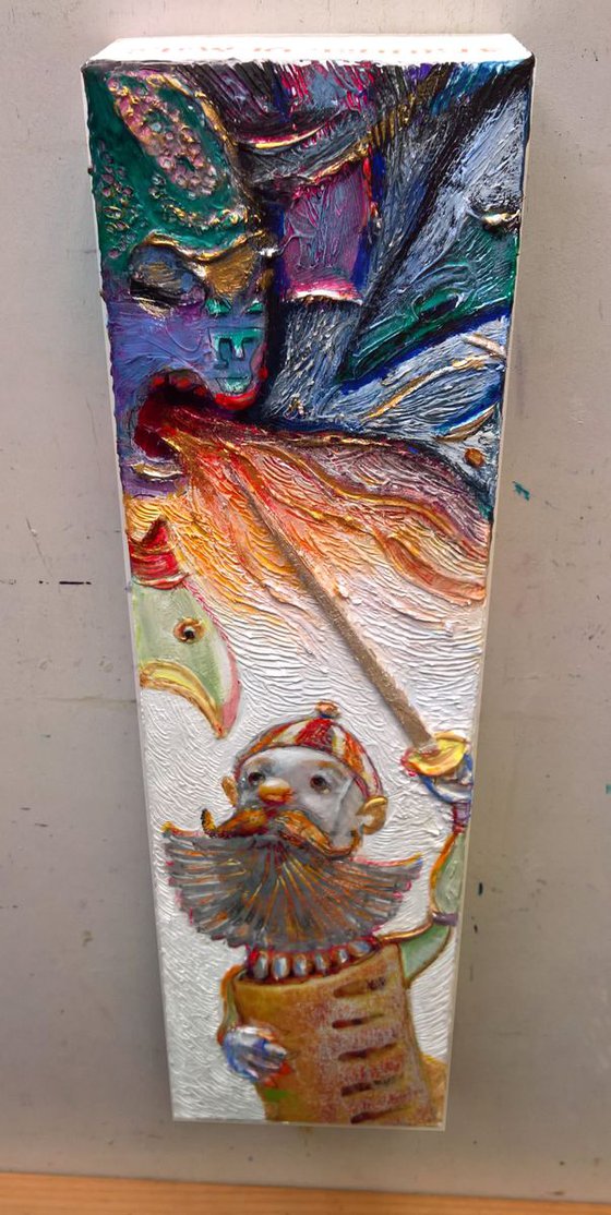 - STRUDEL WARRIOR - ( 35 x 10 x 4 cm )