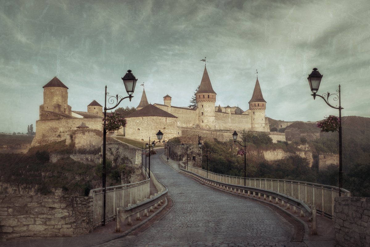 Old castle by Vlad Durniev Photographer