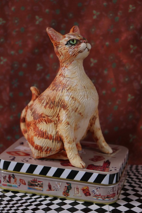 Red Beauty. Ceramic cat sculpture.