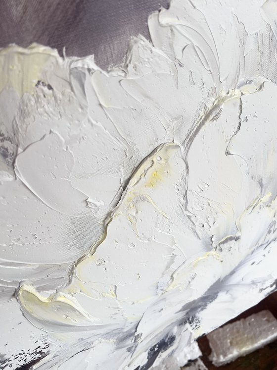 White watchtexture peonies