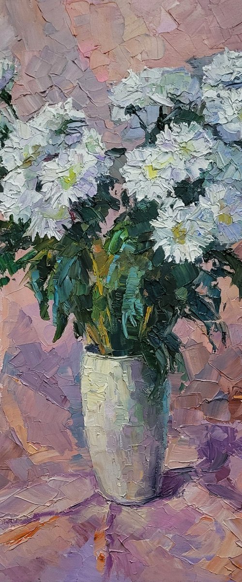 Chrysanthemum on pink by Boris Serdyuk