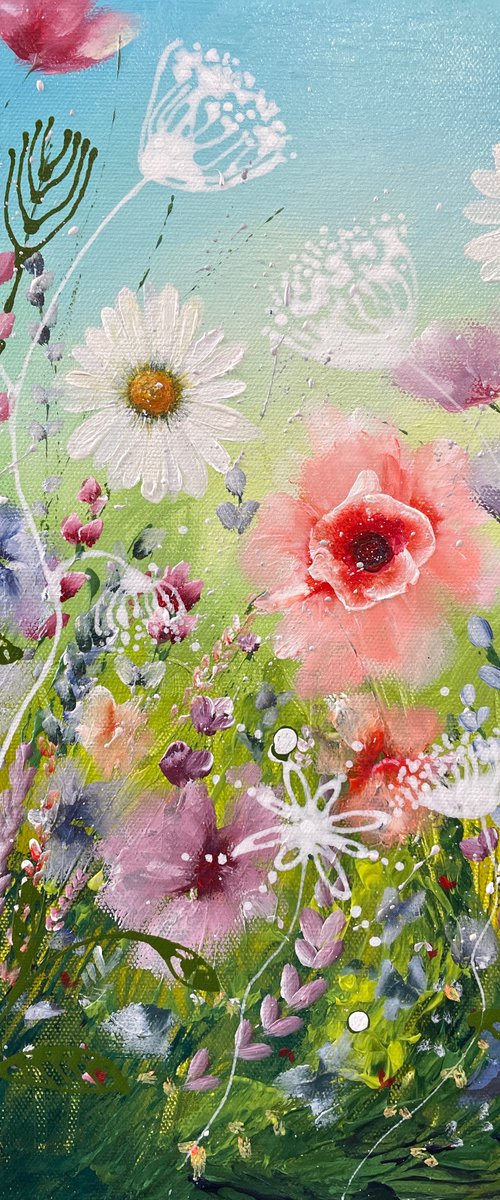 Centre of attention by Emma Sian Pritchard