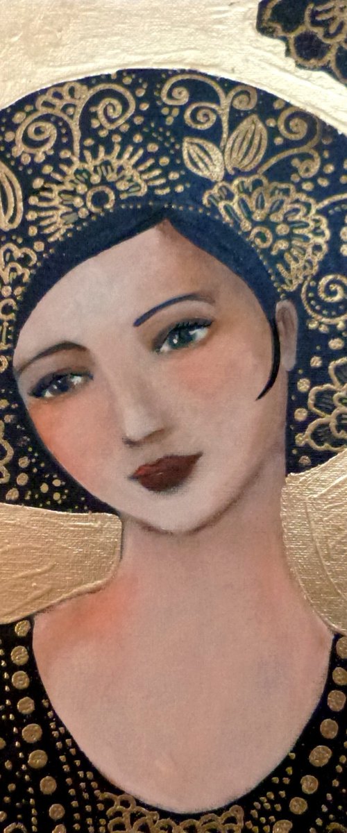 Adagio Gold: Female  icon on canvas 21x 27cm. by Loetitia Pillault