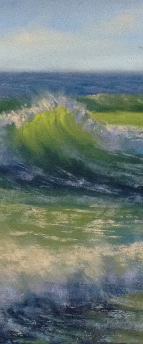 Sunny Waves by Tatiana Roulin