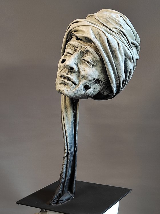 "Citizen of Kabul" Unique sculpture57x25x25cm