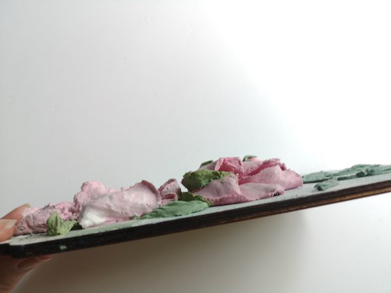 Summer rosehip - light bas-relief with pink dogrose flowers 25x15x3 cm.