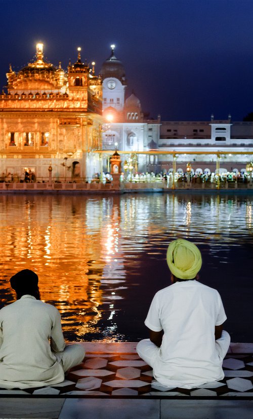 The Golden Temple IV by Tom Hanslien