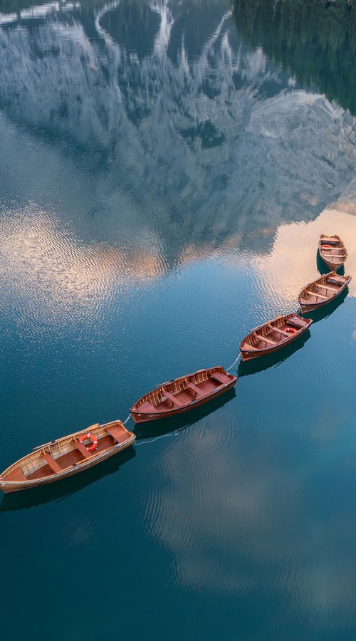 ALIGNED by Fabio Accorrà