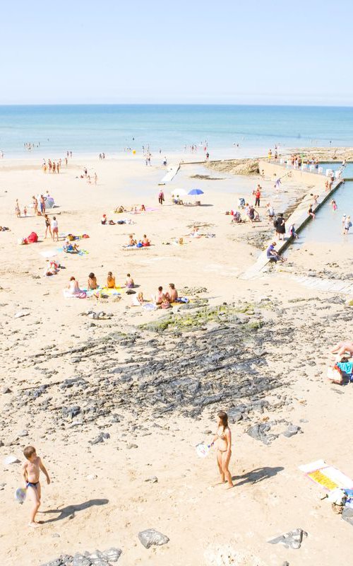 Le Plage Gousset en été by Elisabeth Blanchet Burgot