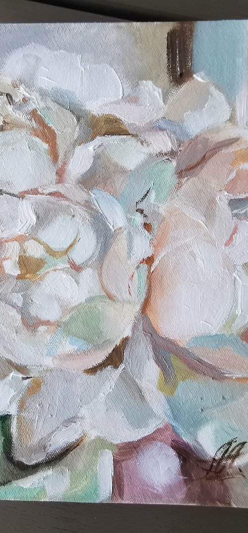 White peony on shaped canvas by Annet Loginova